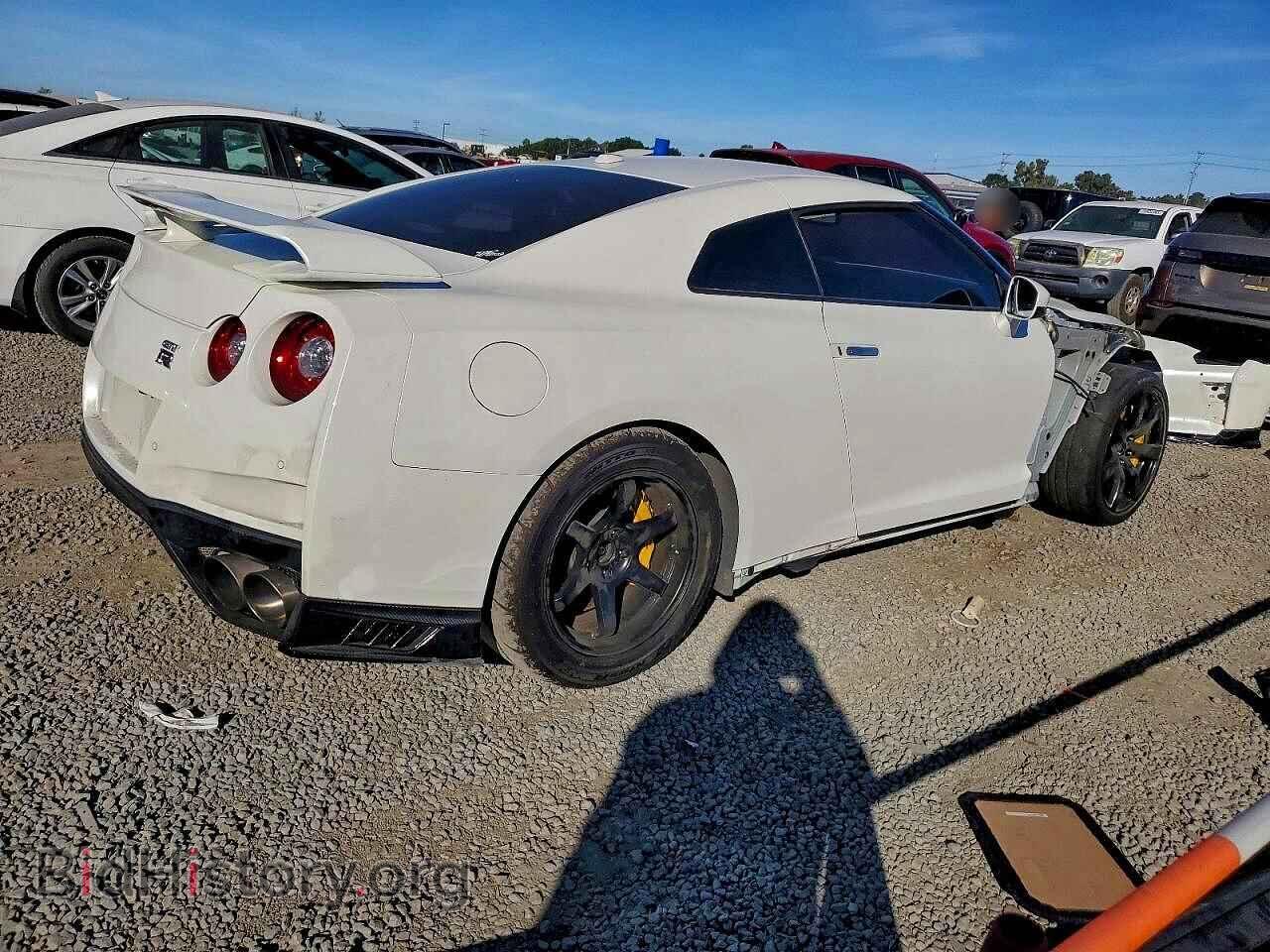 2017 NISSAN GTR - VIN: JN1AR5EF1HM820583 - Фото 3