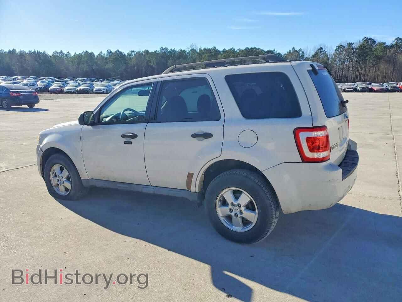 2010 FORD ESCAPE - VIN: 1FMCU0D73AKA33312 - Фото 2