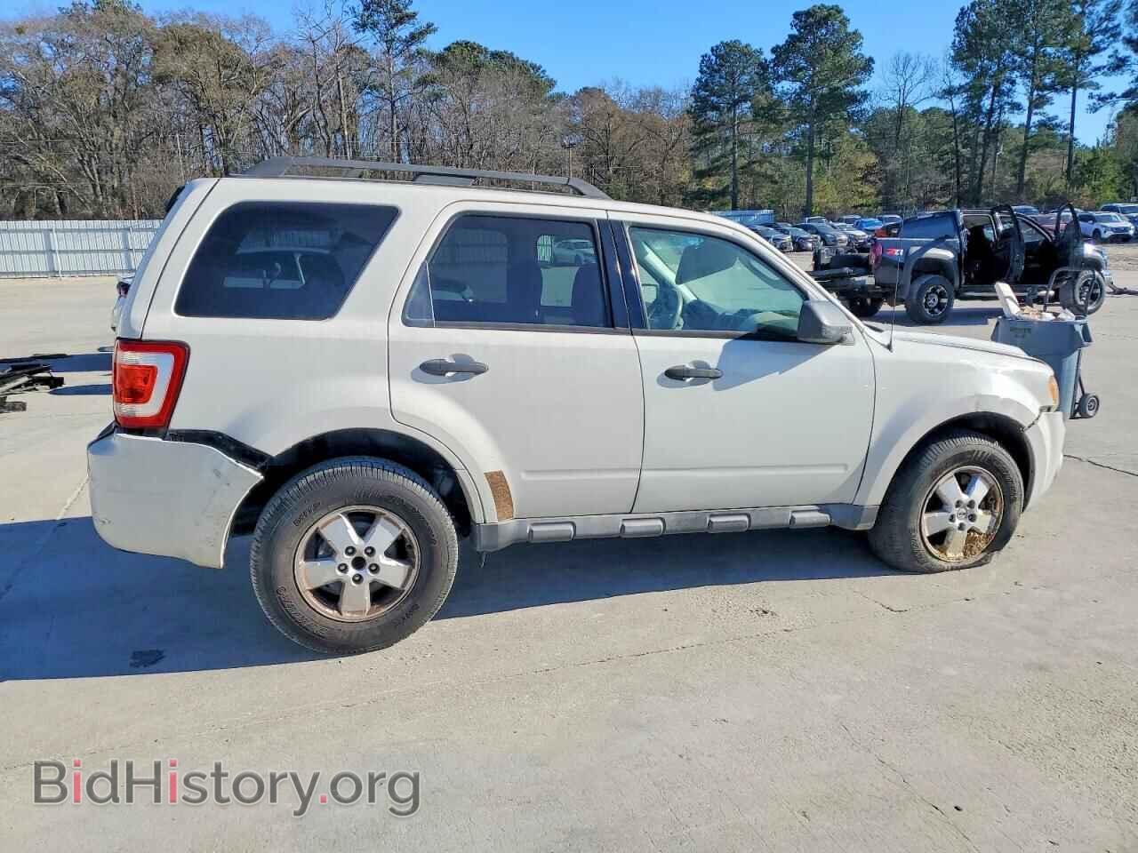 2010 FORD ESCAPE - VIN: 1FMCU0D73AKA33312 - Фото 3