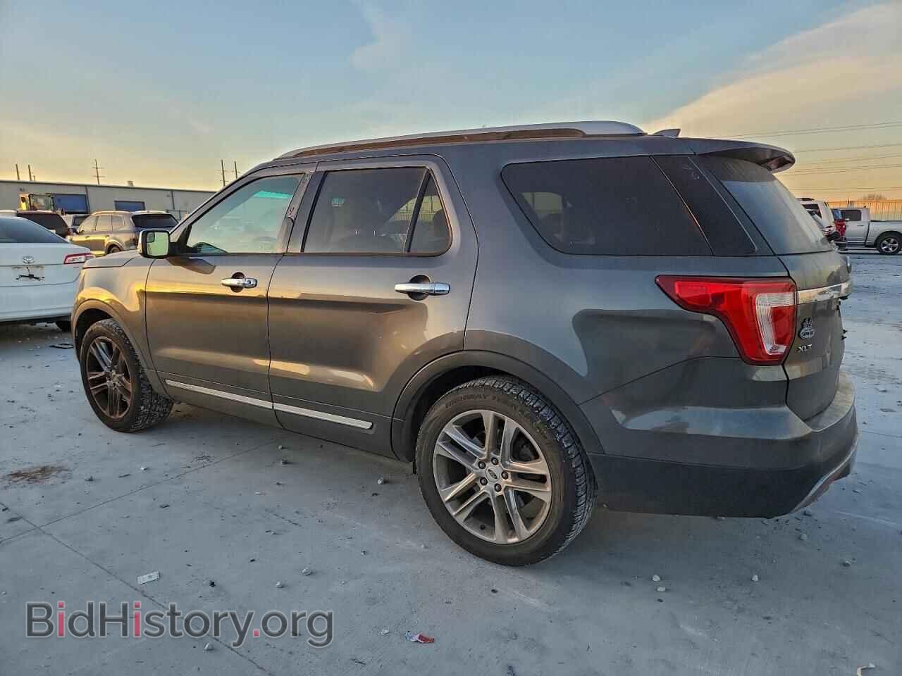 2016 FORD EXPLORER - VIN: 1FM5K7D85GGB31642 - Photo 2