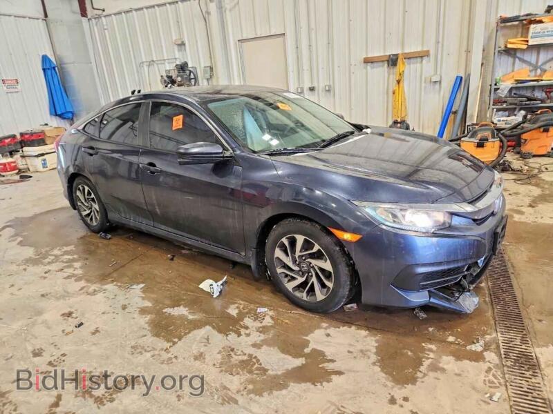 2018 Honda CIVIC (VIN 19XFC2F74JE013666) — photo 4 of 12