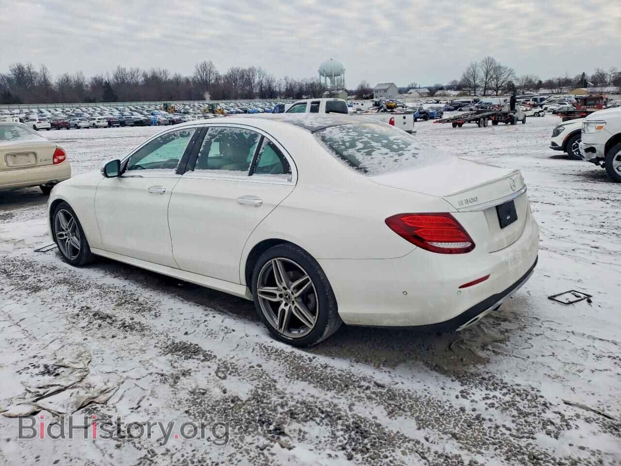 2019 MERCEDES-BENZ E-CLASS - VIN: WDDZF4KB8KA636597 - Фото 2