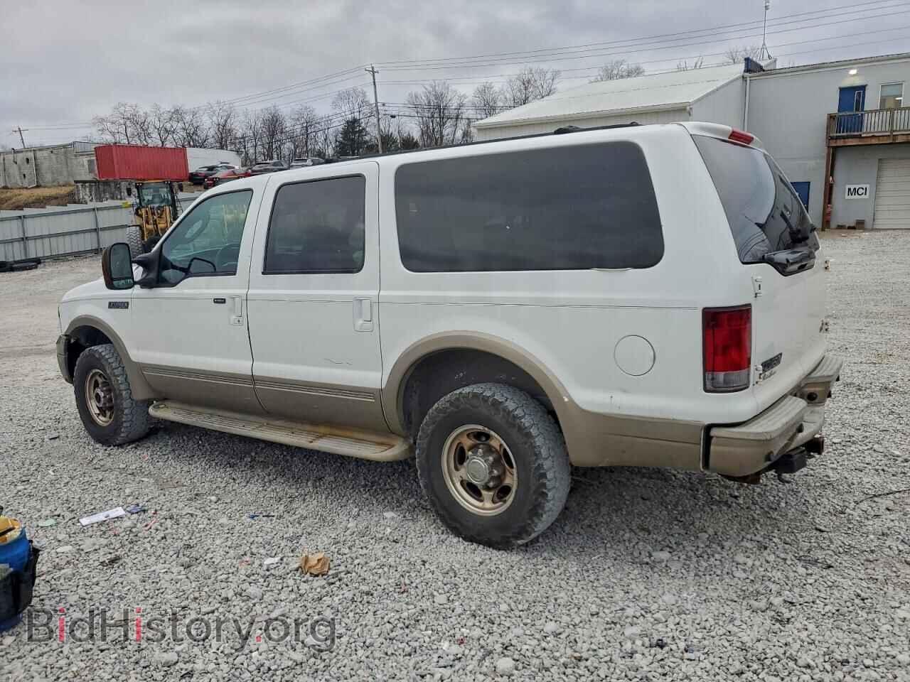 2005 FORD EXCURSION - VIN: 1FMSU45P65ED41774 - Photo 2