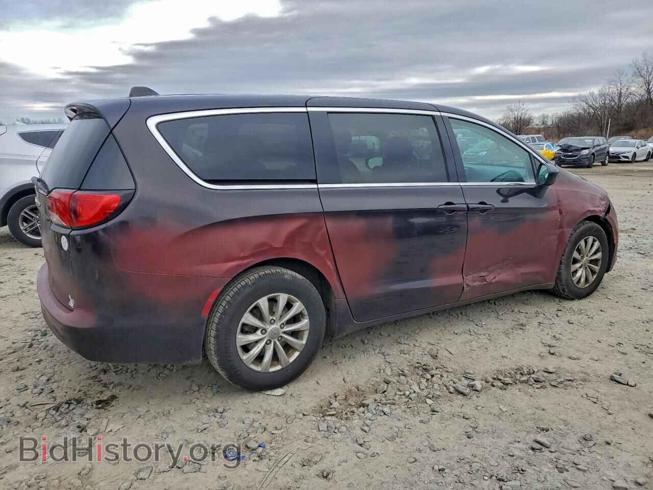2017 CHRYSLER PACIFICA - VIN: 2C4RC1DG7HR611463 - Фото 3