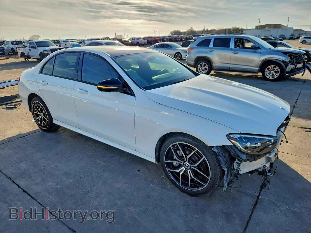 2022 MERCEDES-BENZ E-CLASS - VIN: W1KZF8DB1NB086615 - Фото 4
