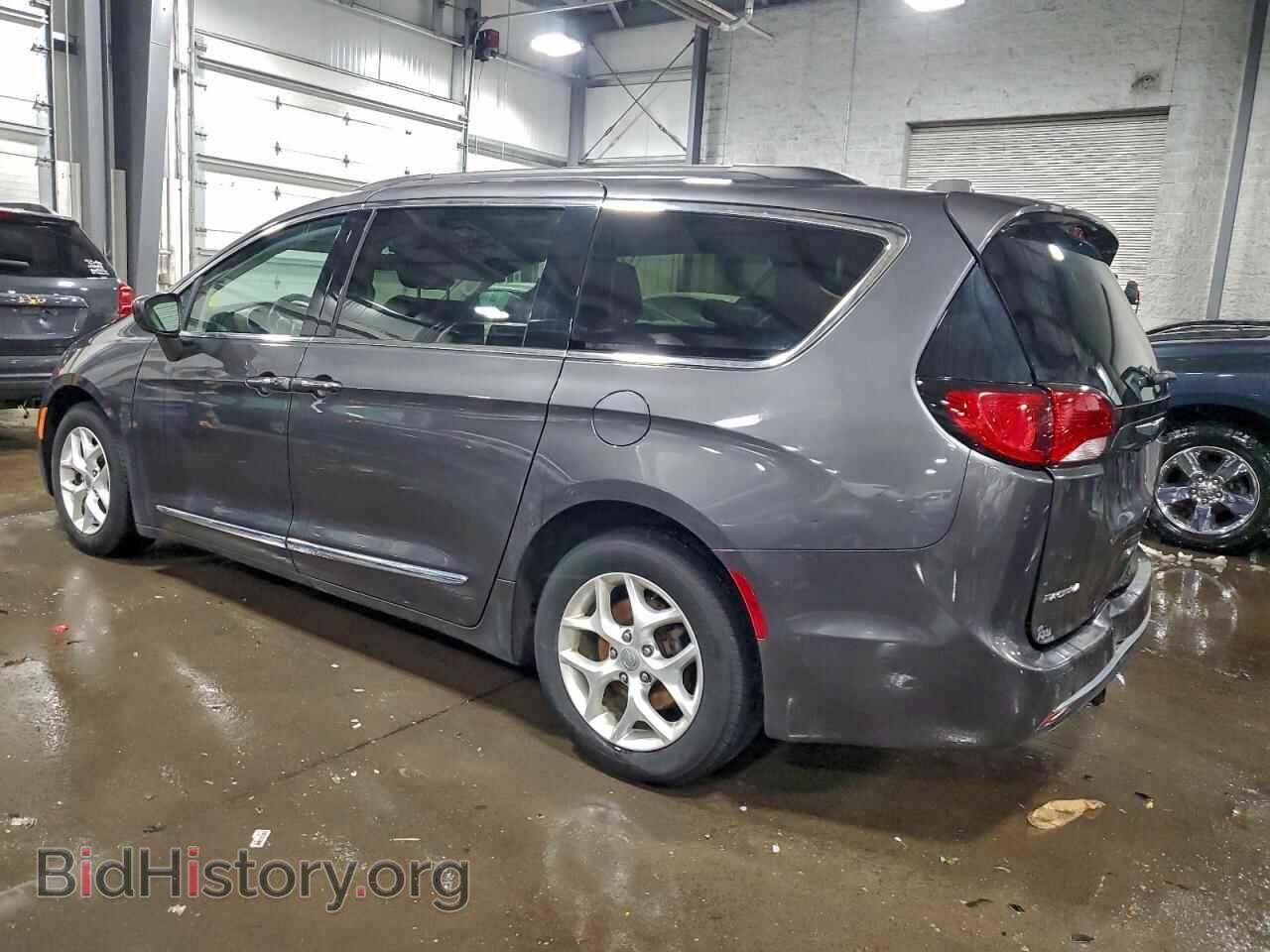 2017 CHRYSLER PACIFICA - VIN: 2C4RC1BGXHR515927 - Фото 2