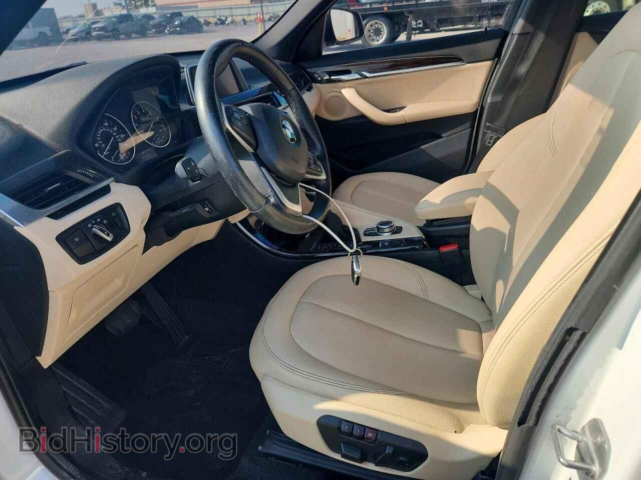 2016 BMW X1 - VIN: WBXHT3C36G5F65714 - Фото 7