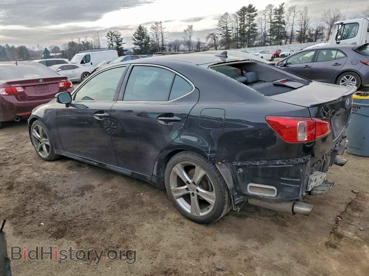 2011 LEXUS IS - VIN: JTHBF5C22B5144767 - Photo 2