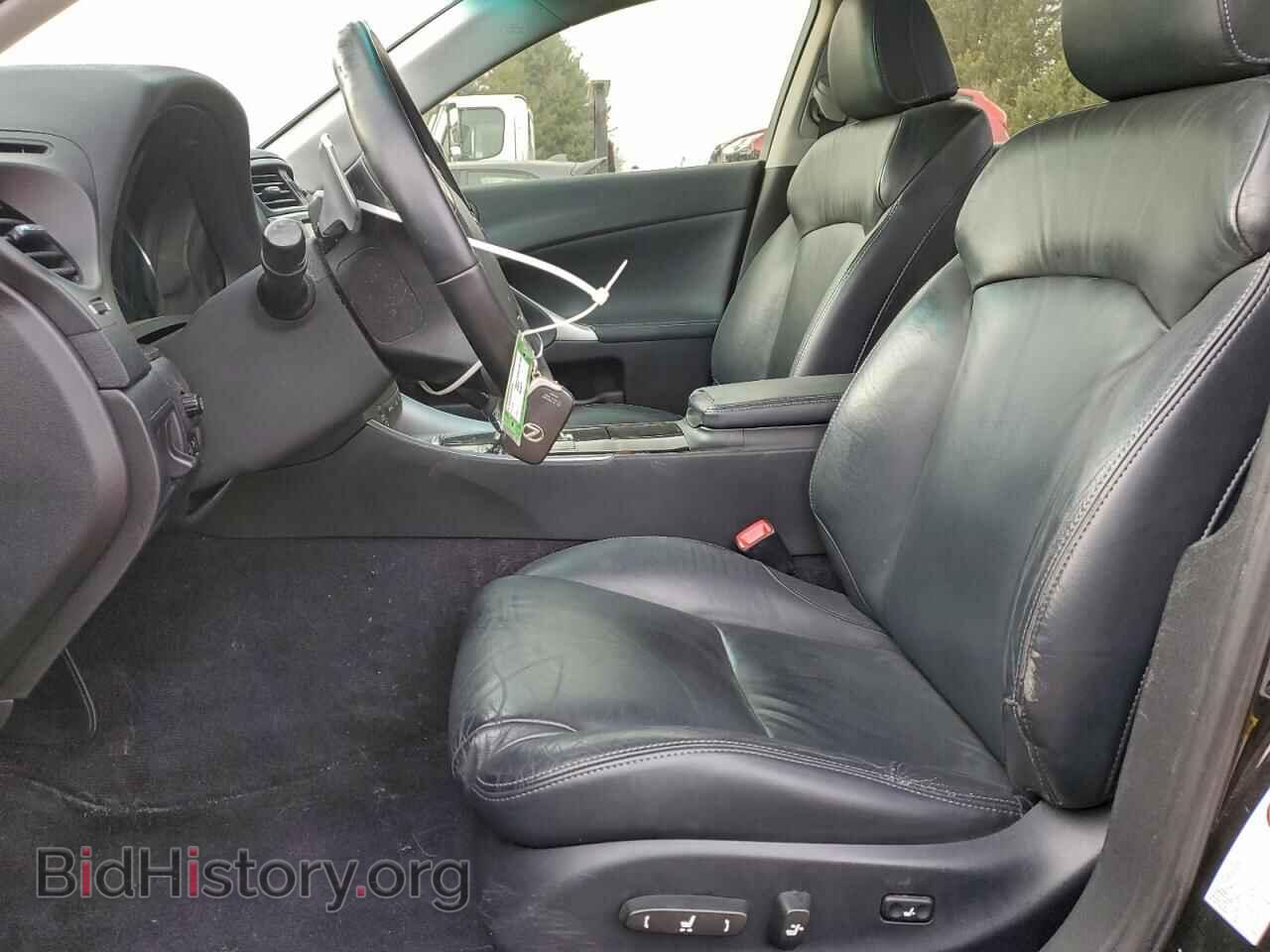 2011 LEXUS IS - VIN: JTHBF5C22B5144767 - Photo 7