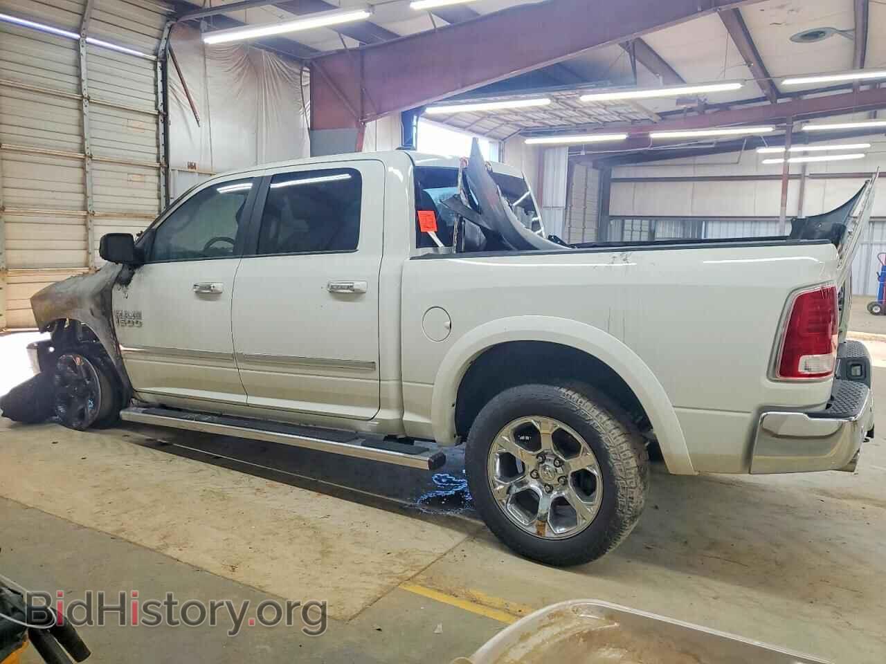 2016 RAM 1500 - VIN: 1C6RR7NM3GS282495 - Фото 2