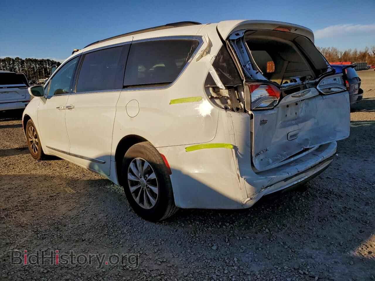 2017 CHRYSLER PACIFICA - VIN: 2C4RC1BG9HR527082 - Photo 2