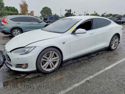 2016 Tesla MODEL S, белый — VIN 5YJSA1E11GF130684, Copart