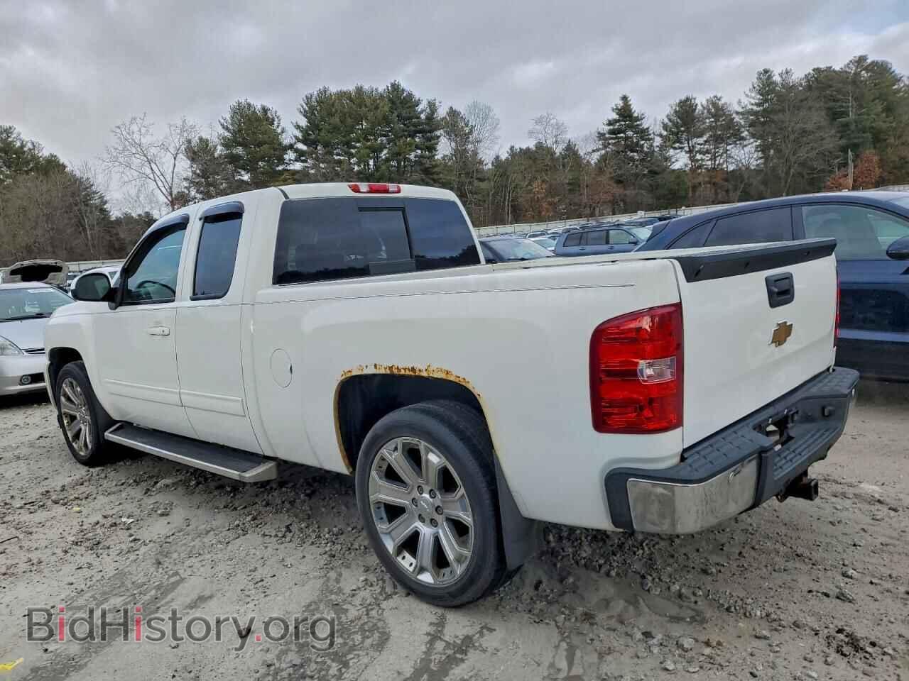 2010 CHEVROLET SILVERADO - VIN: 1GCSKTE30AZ277672 - Фото 2