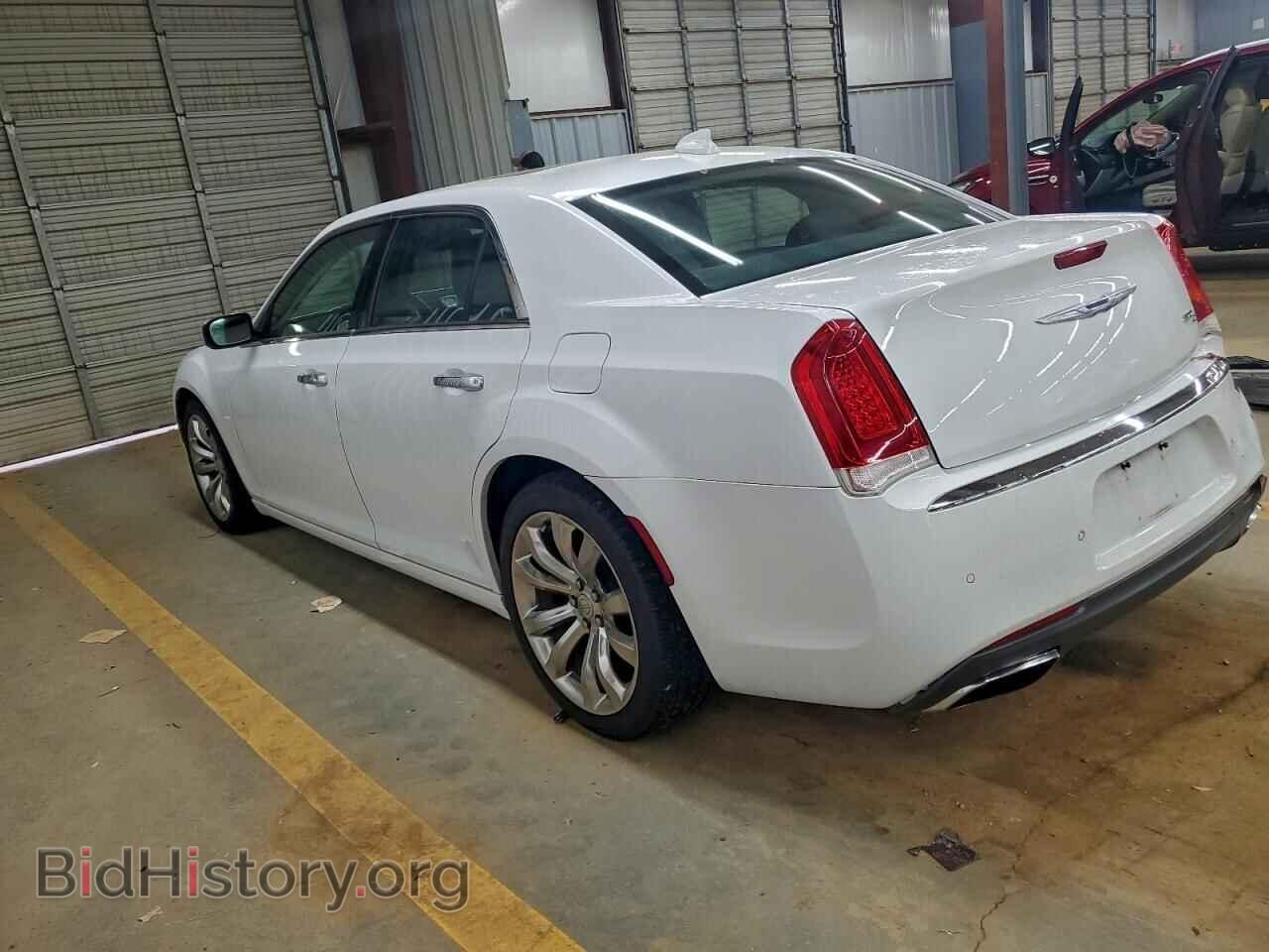 2017 CHRYSLER 300 - VIN: 2C3CCAEG9HH579761 - Фото 2