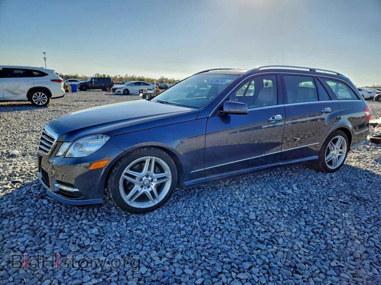 Photo WDDHH8JBXDA734449 - MERCEDES-BENZ E-CLASS 2013