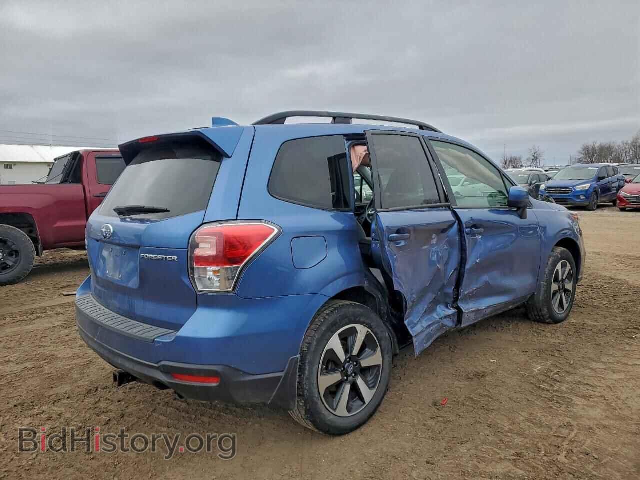 2018 SUBARU FORESTER - VIN: JF2SJAGC4JH600469 - Фото 3