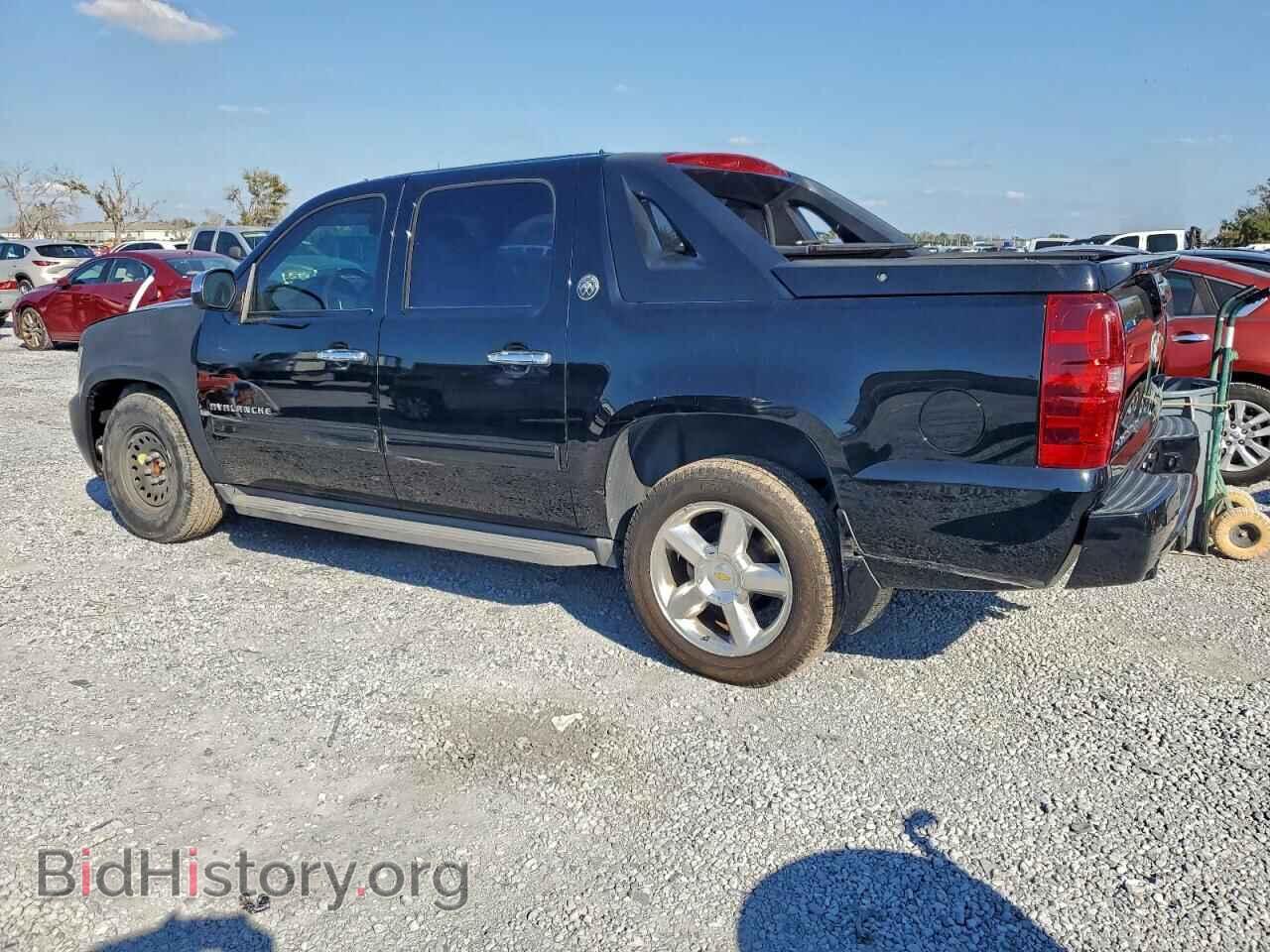 2013 CHEVROLET AVALANCHE - VIN: 3GNMCFE04DG120235 - Фото 2