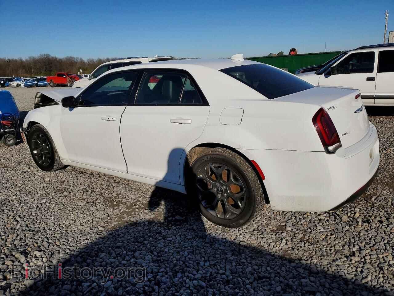 2015 CHRYSLER 300 - VIN: 2C3CCAGG8FH923011 - Фото 2