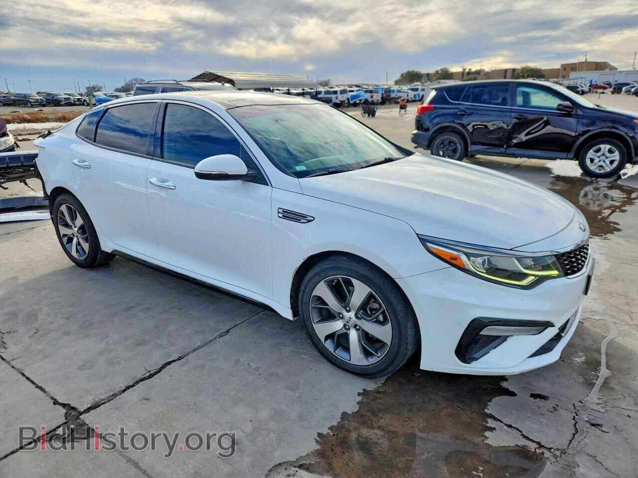 2019 KIA OPTIMA - VIN: 5XXGT4L38KG306979 - Фото 4