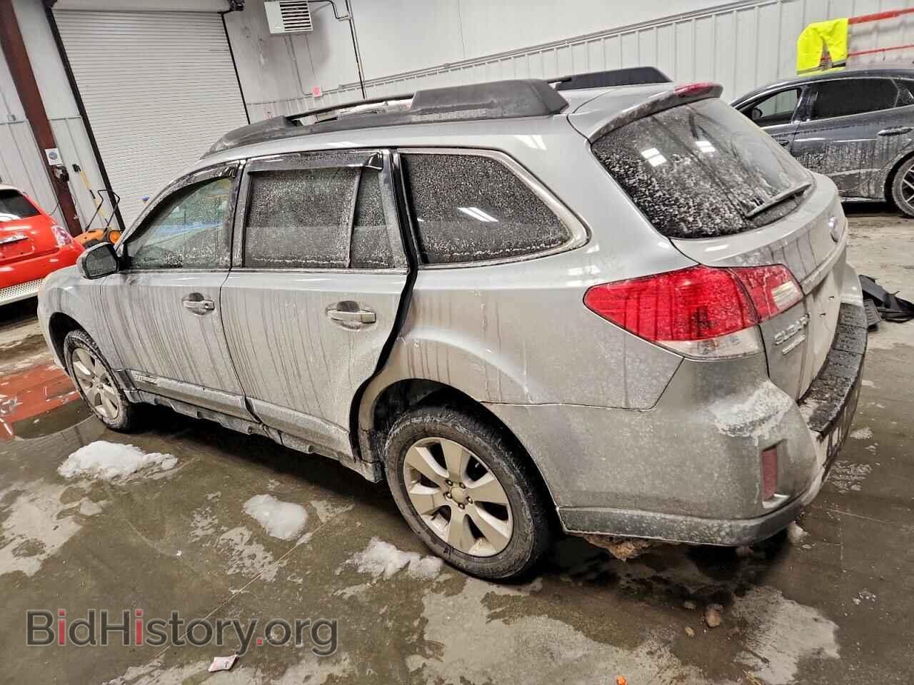 2011 SUBARU OUTBACK - VIN: 4S4BRBCC4B3352978 - Фото 2