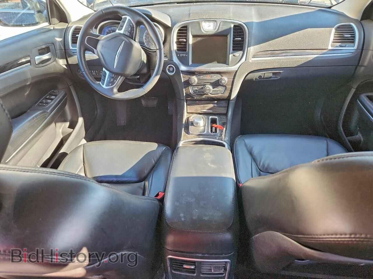 2016 CHRYSLER 300 - VIN: 2C3CCAAG2GH243714 - Фото 8
