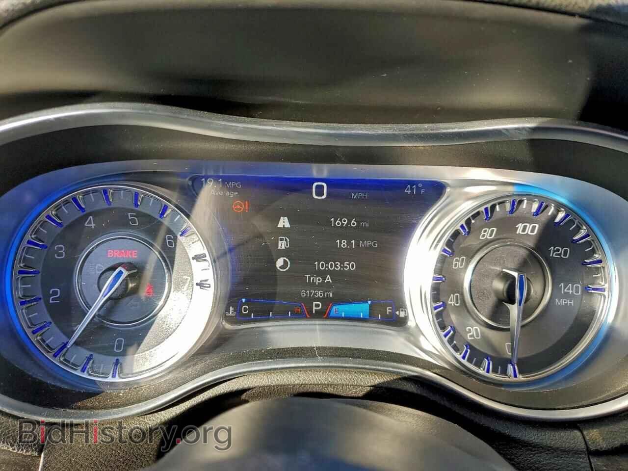 2016 CHRYSLER 300 - VIN: 2C3CCAAG2GH243714 - Фото 9