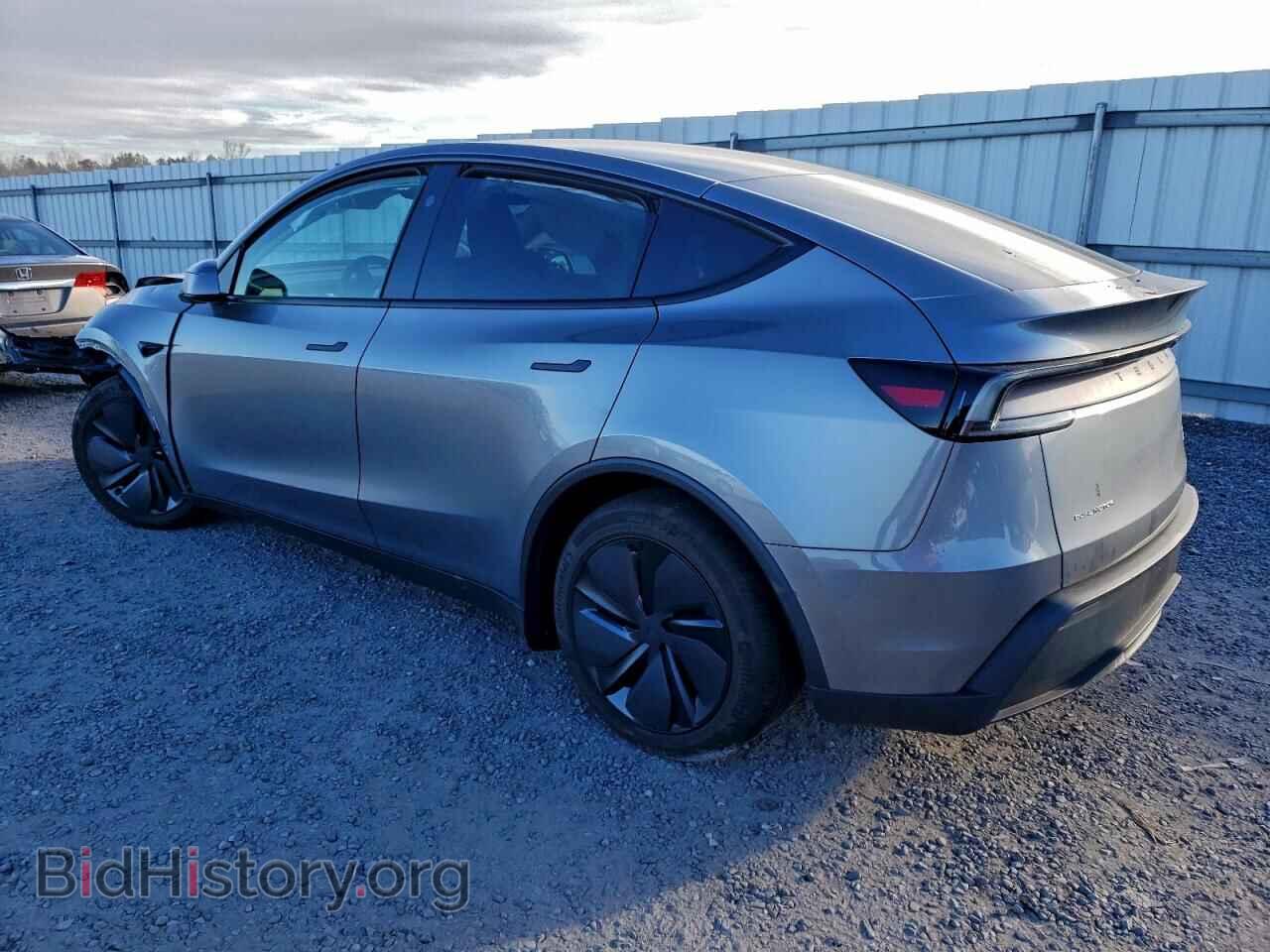 2026 TESLA MODEL Y - VIN: 7SAYGDEE5TF323432 - Фото 2
