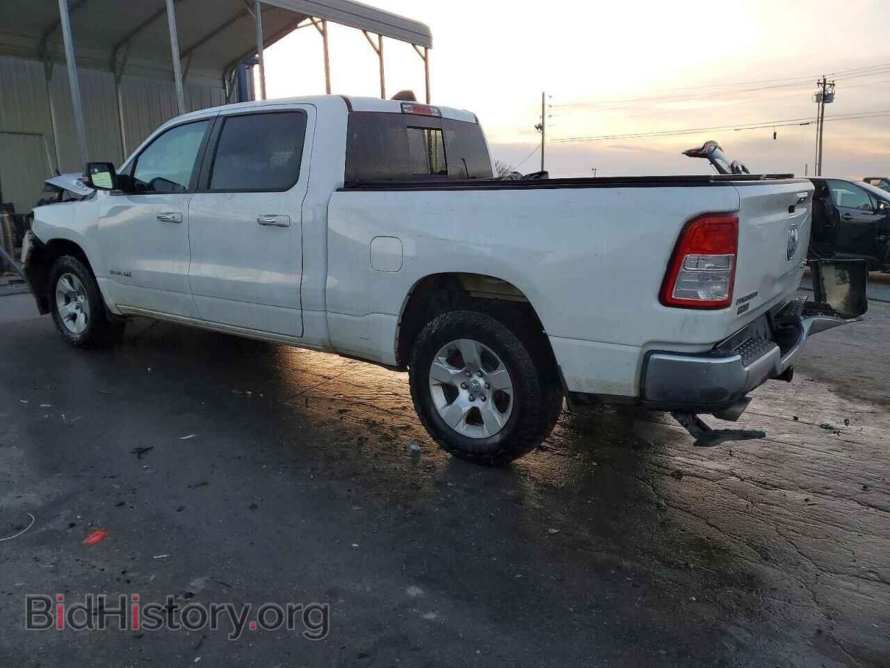 2020 RAM 1500 - VIN: 1C6SRFMT0LN339703 - Фото 2