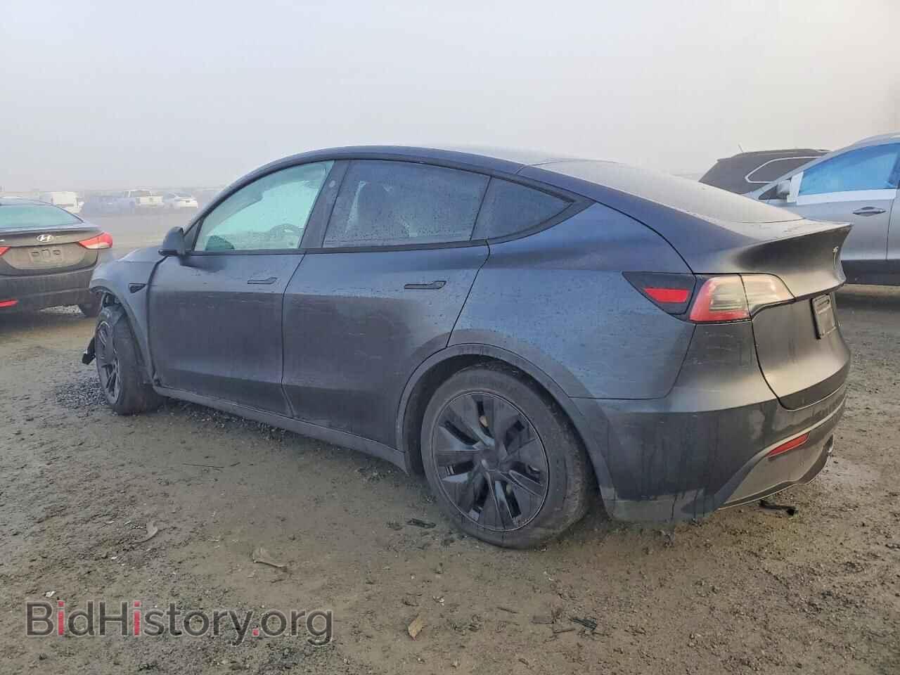 2025 TESLA MODEL Y - VIN: 7SAYGAEE2SF257175 - Photo 2