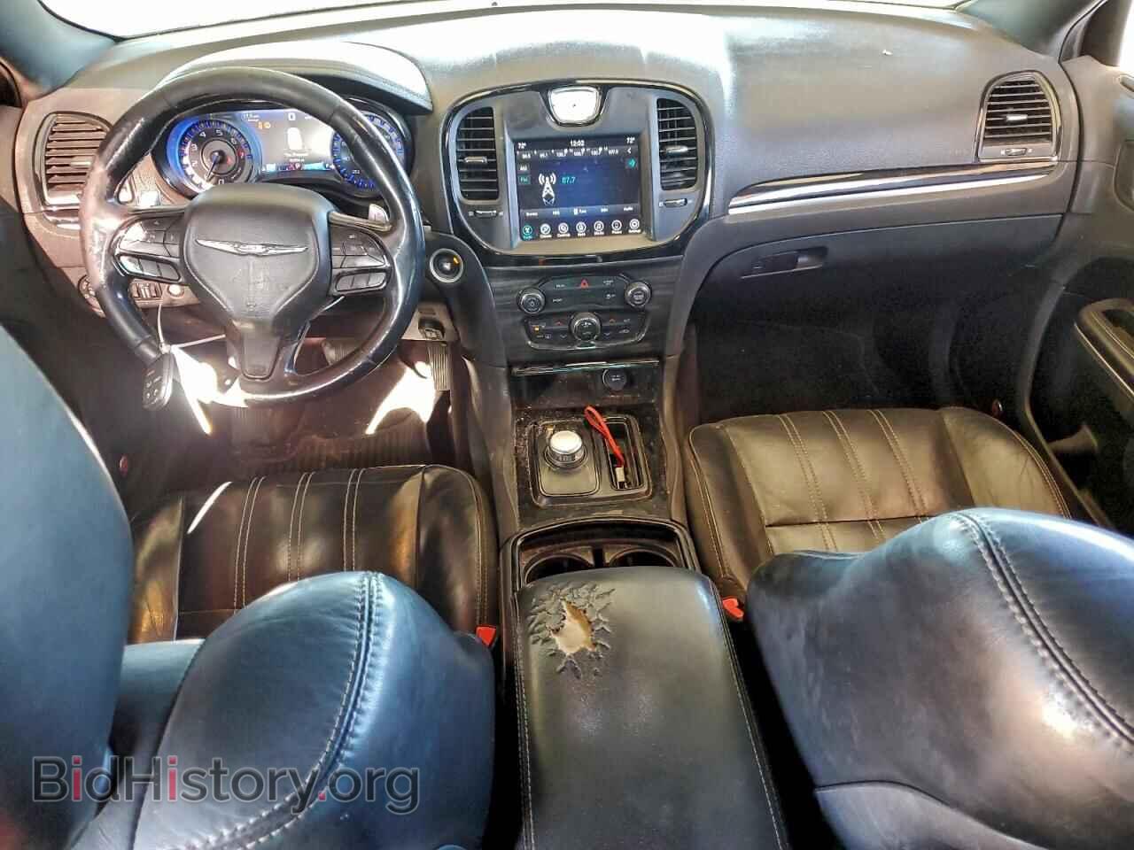 2017 CHRYSLER 300 - VIN: 2C3CCABG3HH596480 - Фото 8