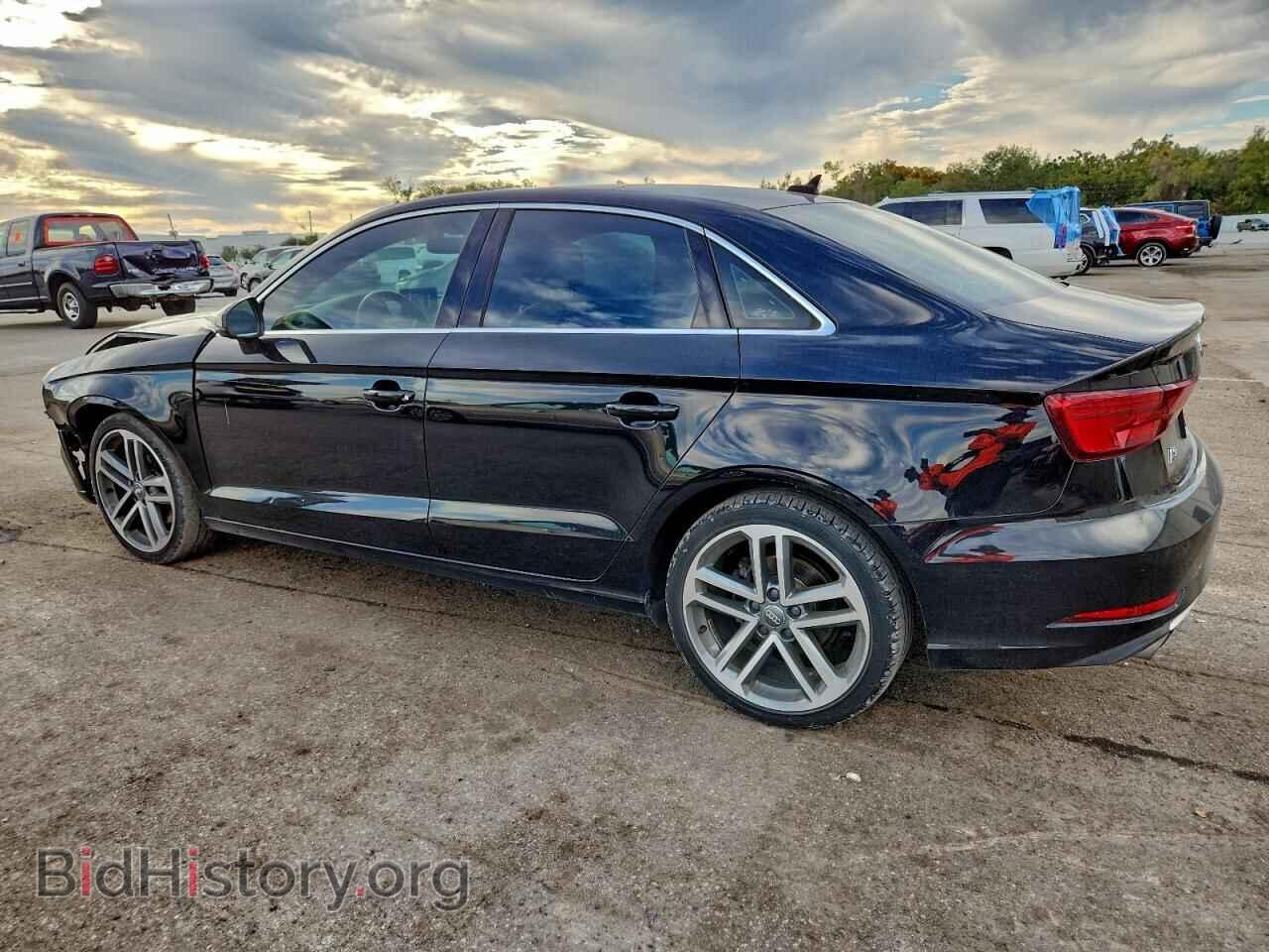 2019 AUDI A3 - VIN: WAUAUGFF9K1011442 - Photo 2
