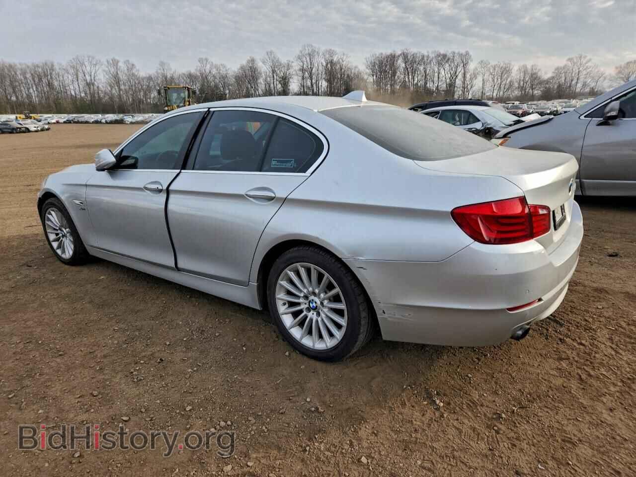 2011 BMW 5 SERIES - VIN: WBAFU7C57BC879123 - Фото 2