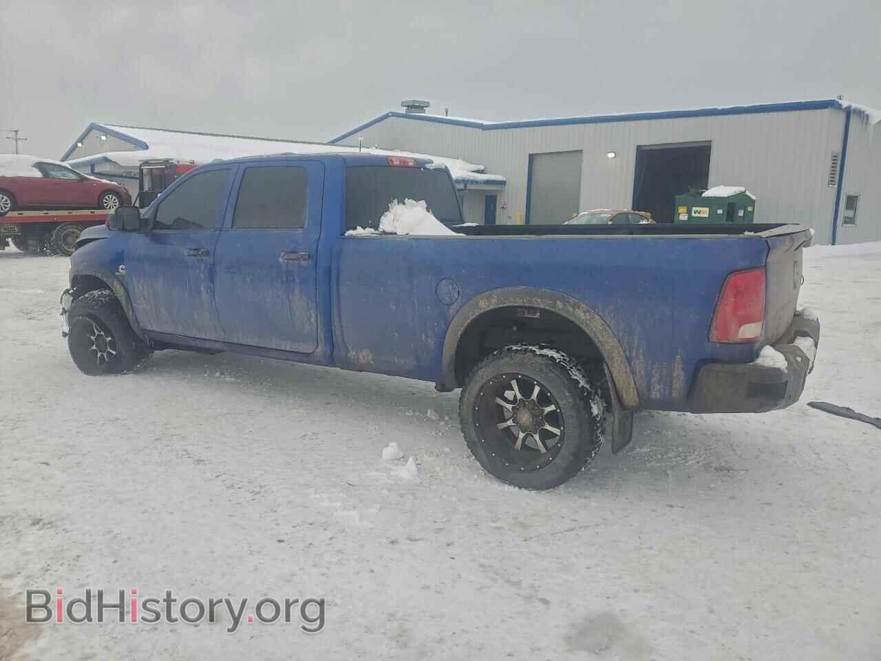 2018 RAM All Models - VIN: 3C6UR5HL4JG189372 - Photo 2
