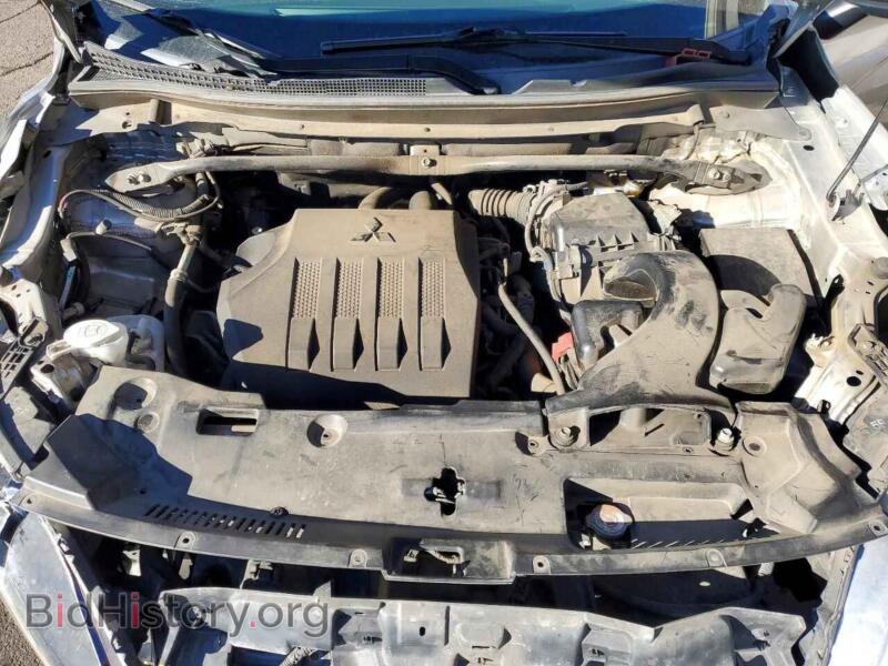 2018 Mitsubishi ECLIPSE (VIN JA4AT4AA2JZ047743) — photo 12 of 15