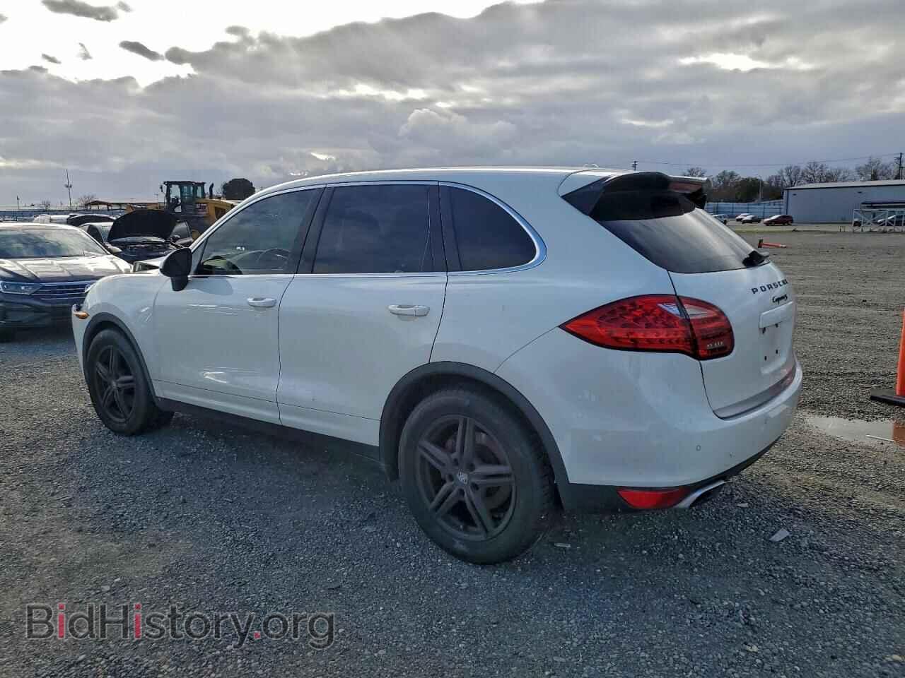 2011 PORSCHE CAYENNE - VIN: WP1AB2A2XBLA47630 - Фото 2