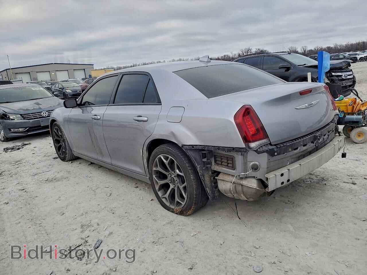 2017 CHRYSLER 300 - VIN: 2C3CCABG1HH564983 - Фото 2