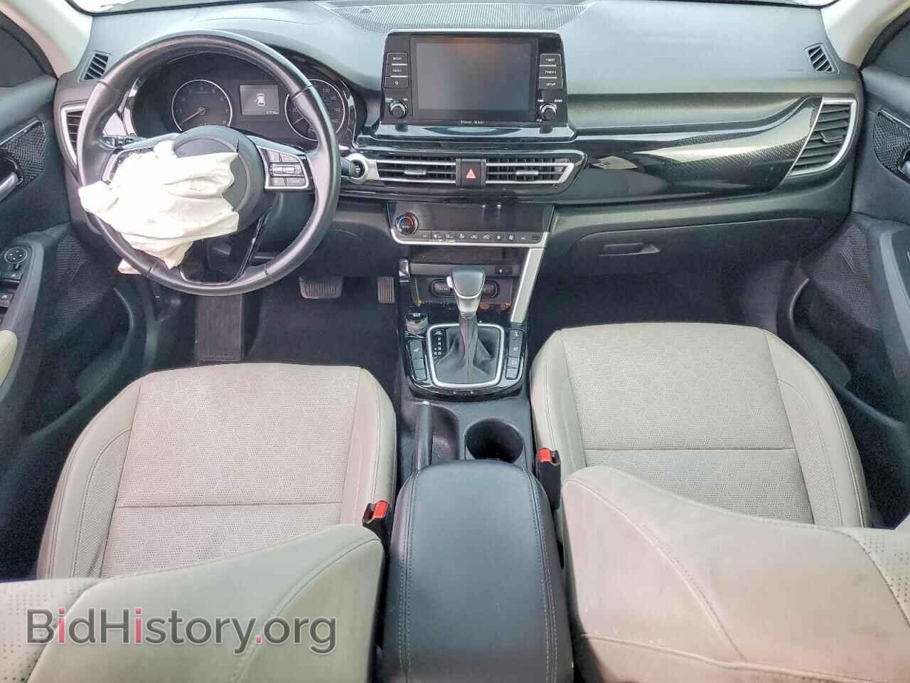 2021 KIA SELTOS - VIN: KNDERCAA0M7097508 - Фото 8