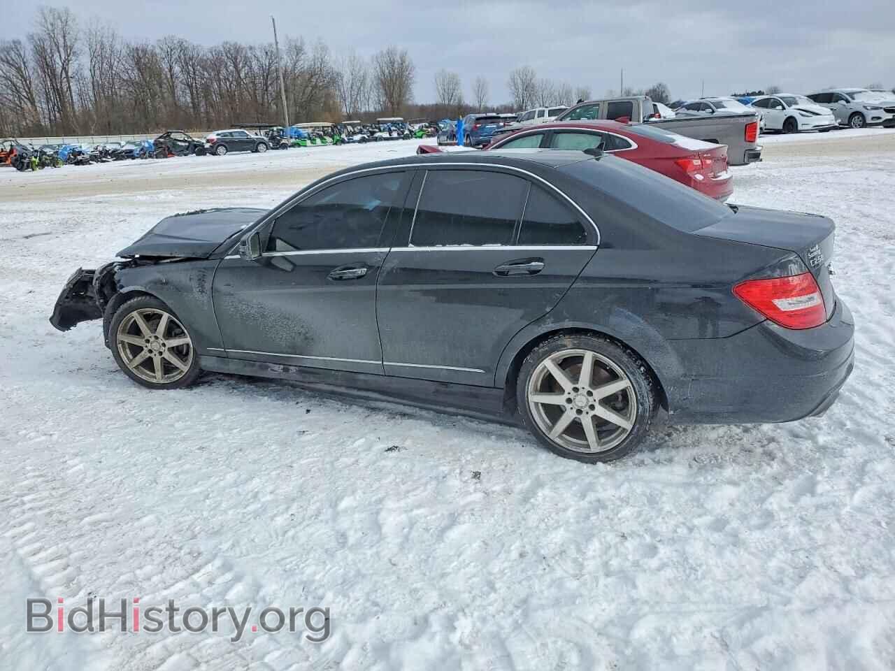 2014 MERCEDES-BENZ C-CLASS - VIN: WDDGF4HB2EA951642 - Photo 2