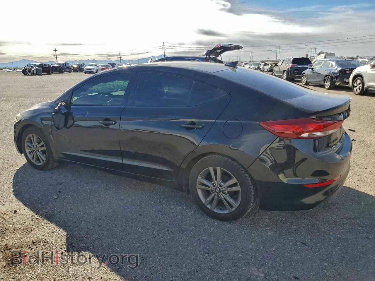 2017 HYUNDAI ELANTRA - VIN: 5NPD84LF6HH032256 - Фото 2