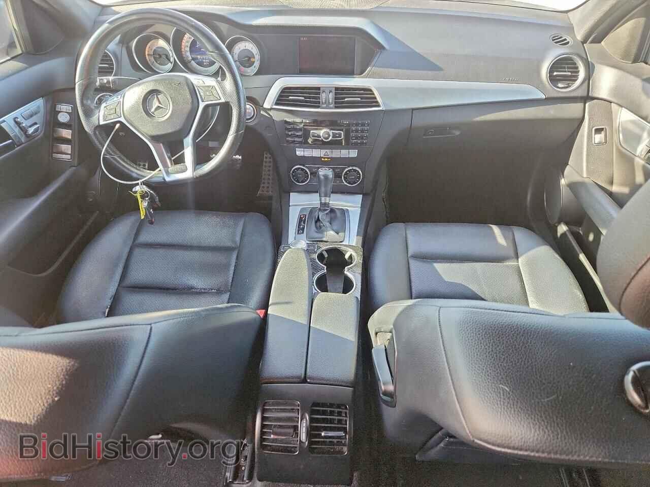 2013 MERCEDES-BENZ C-CLASS - VIN: WDDGF4HB4DA781069 - Фото 8