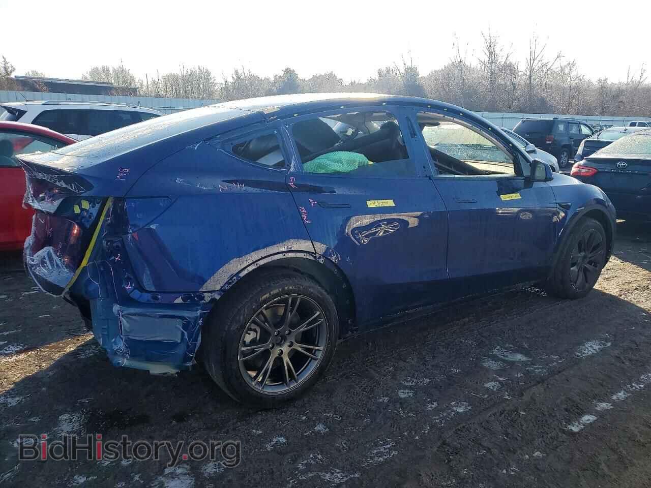 2024 TESLA MODEL Y - VIN: 7SAYGDEE0RA301084 - Фото 3
