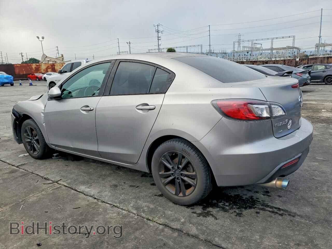 2011 MAZDA 3 - VIN: JM1BL1UF7B1470902 - Photo 2