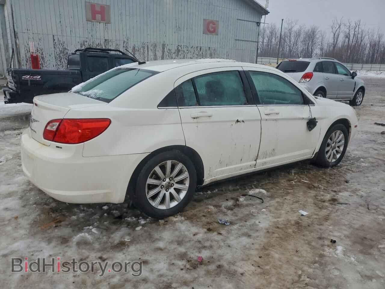 2010 CHRYSLER SEBRING - VIN: 1C3CC5FB6AN233934 - Фото 3