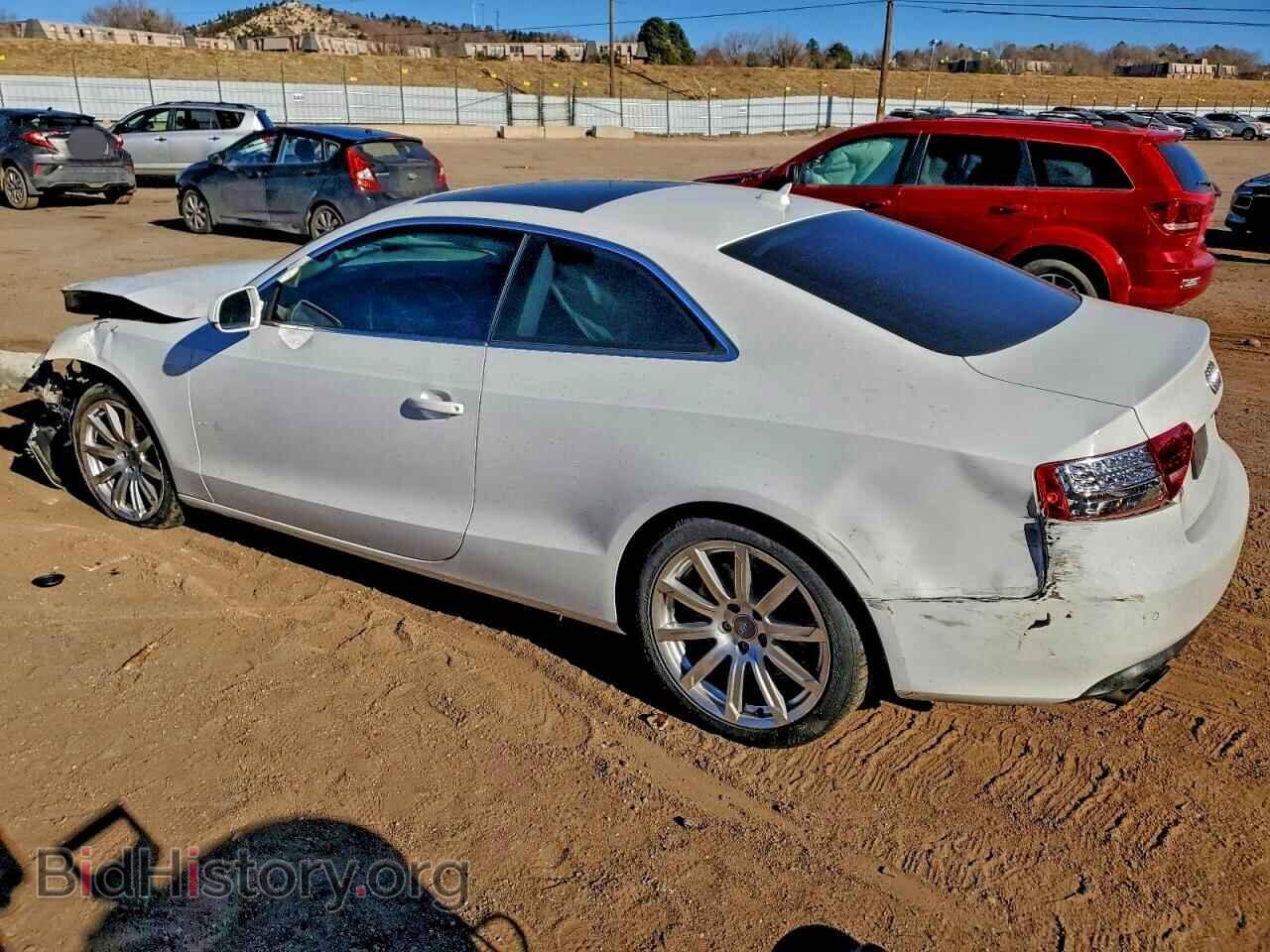 2011 AUDI A5 - VIN: WAURFAFR9BA064632 - Photo 2