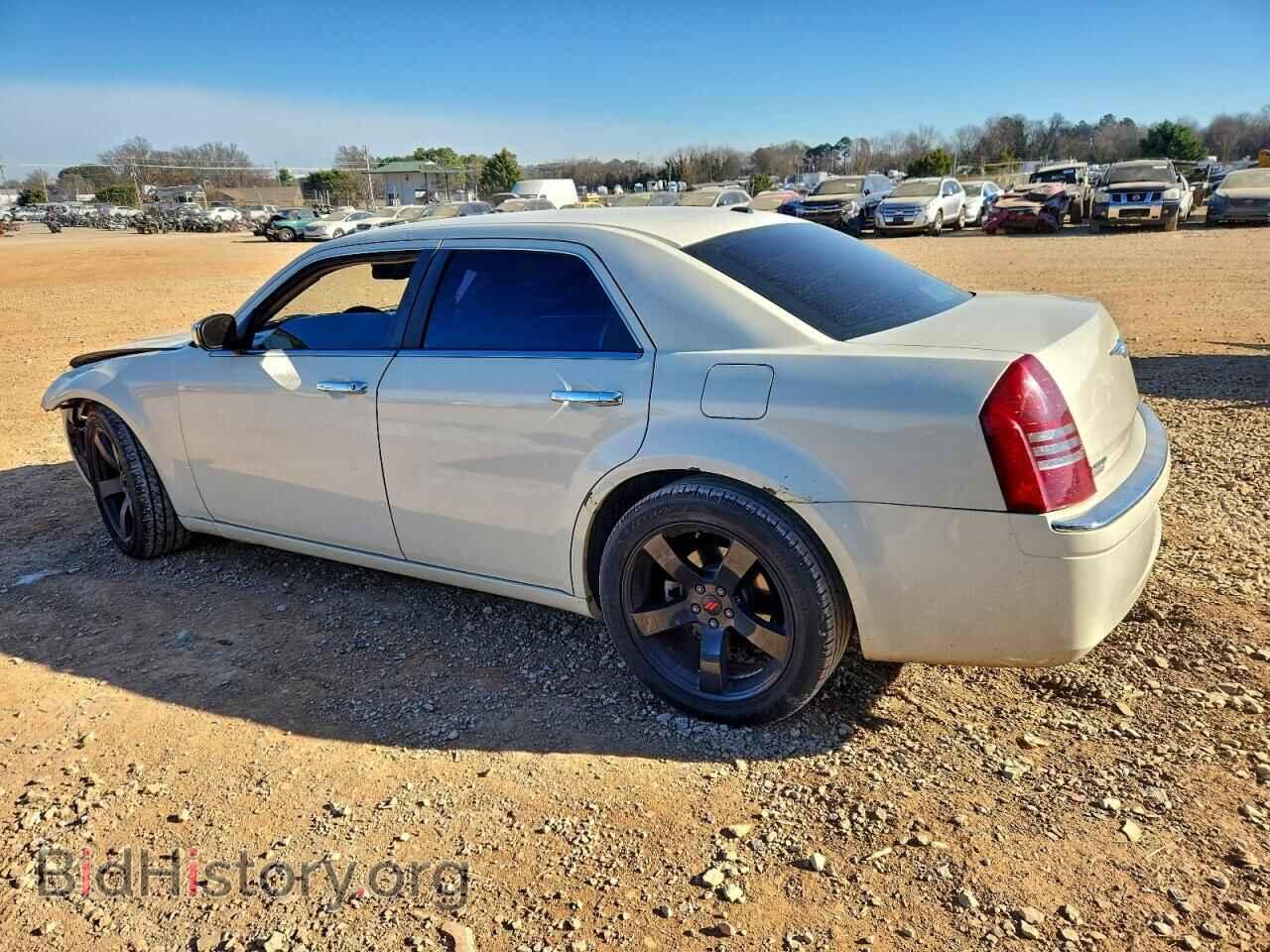 2006 CHRYSLER 300 - VIN: 2C3KA63H26H289420 - Фото 2
