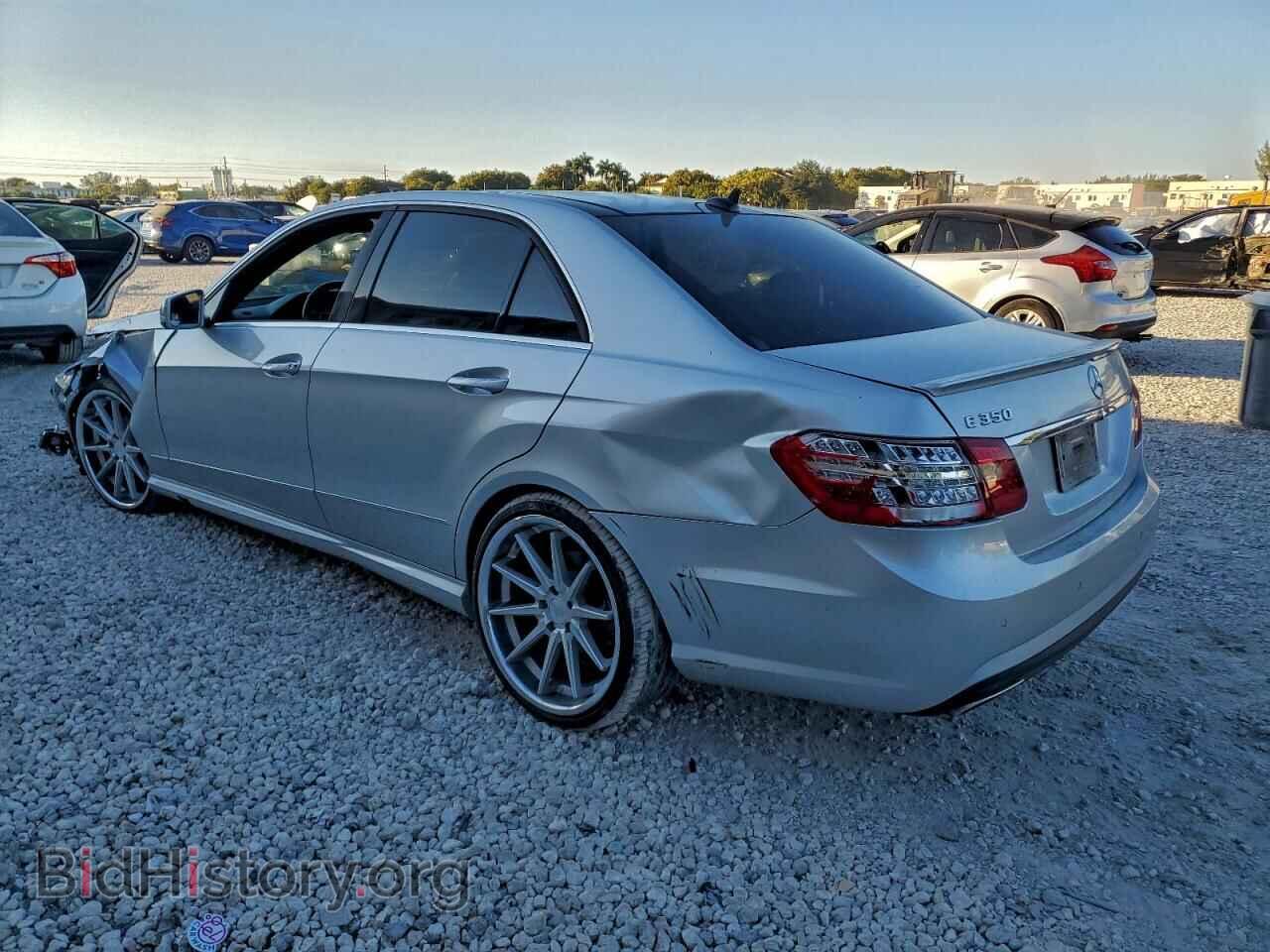 2011 MERCEDES-BENZ E-CLASS - VIN: WDDHF5GB5BA273654 - Фото 2