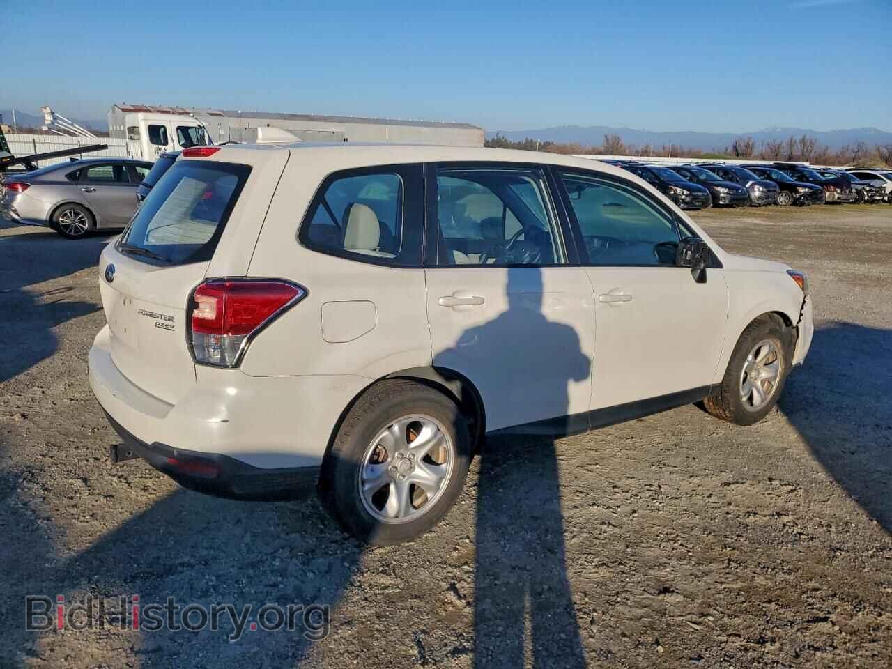 2017 SUBARU FORESTER - VIN: JF2SJAAC0HH400840 - Фото 3