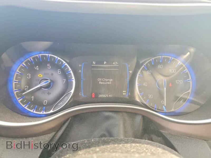 2017 Chrysler PACIFICA (VIN 2C4RC1DG9HR511817) — фото 9 из 13