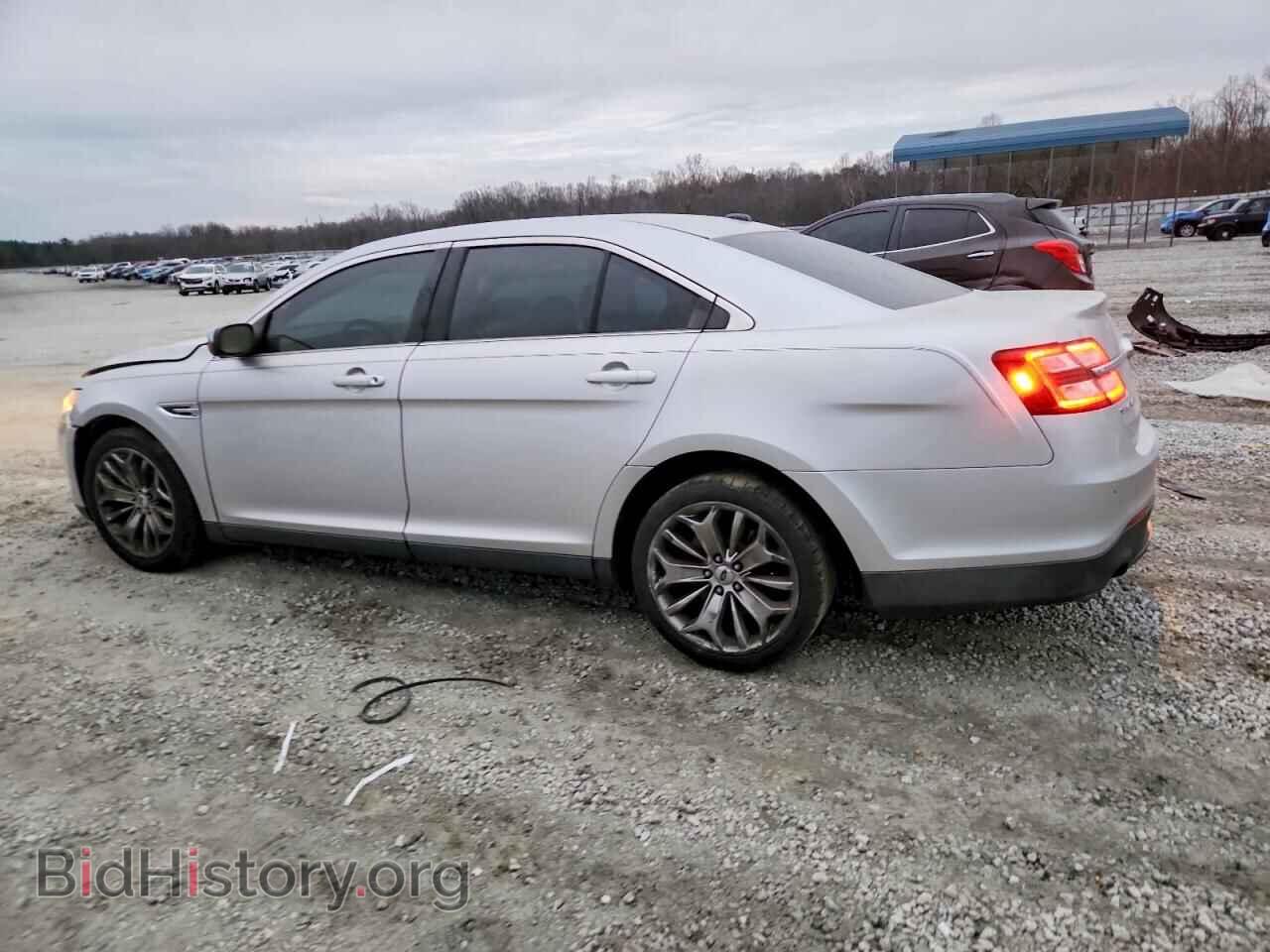 2013 FORD TAURUS - VIN: 1FAHP2F89DG208470 - Фото 2
