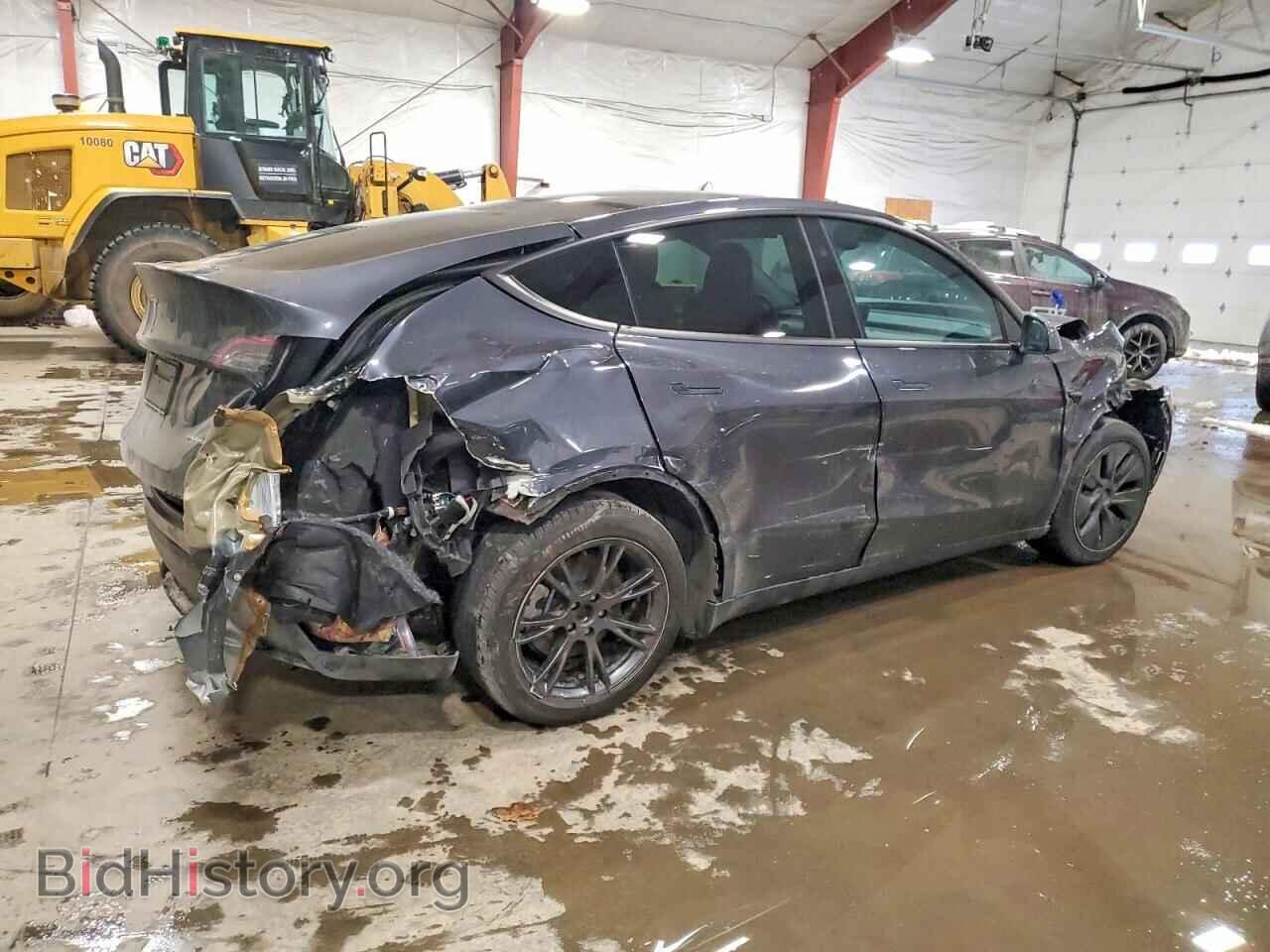 2024 TESLA MODEL Y - VIN: 7SAYGDEE8RF160817 - Photo 3